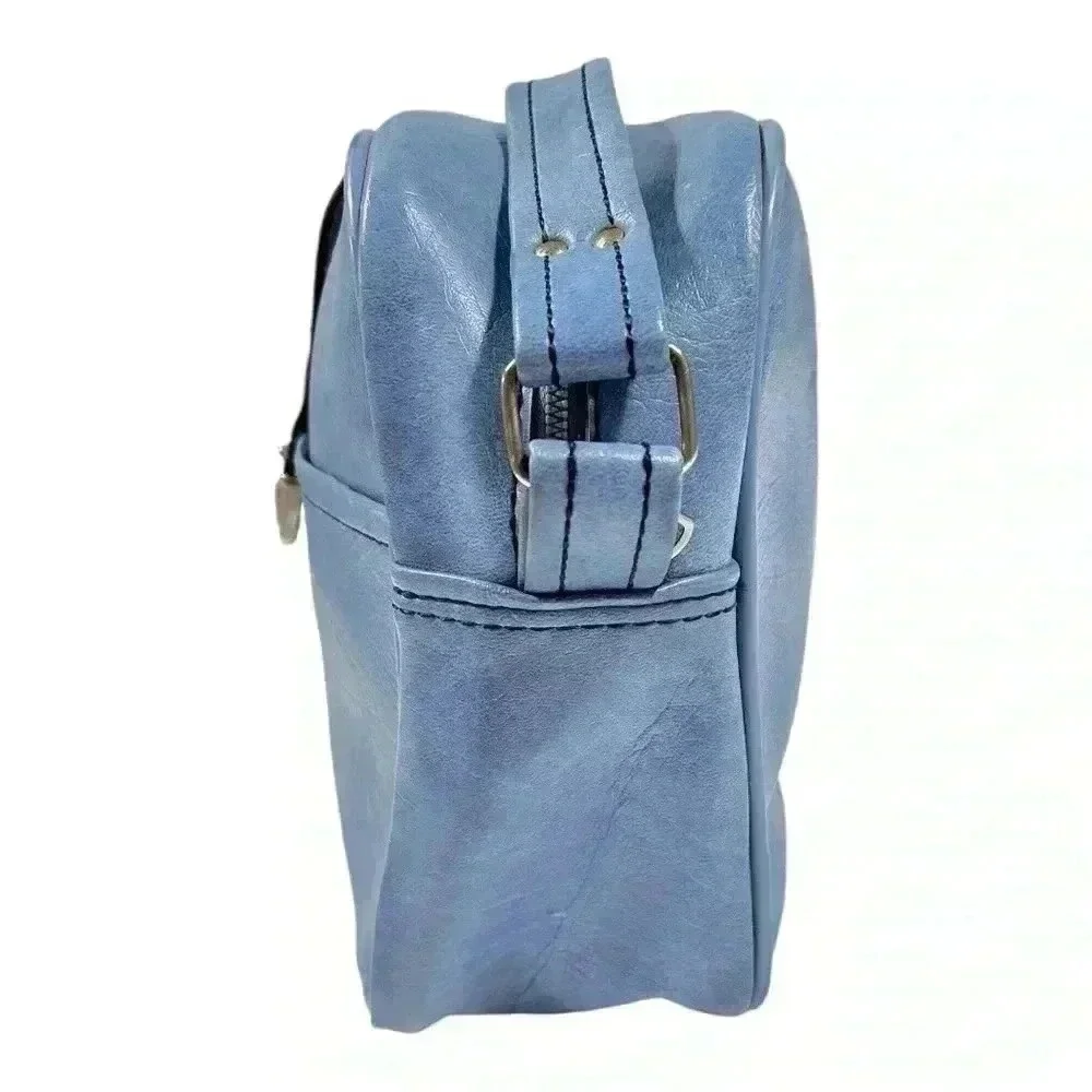 VINTAGE 1970S SKY BLUE VINYL ZIP TOP CARRY‎ ON/ SHOULDER BAG